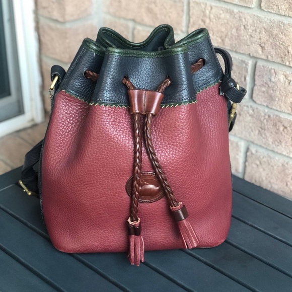 Dooney & Bourke Handbags - Vintage 90’s Dooney & Bourke Teton bucket bag
